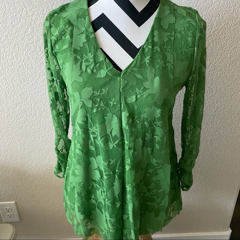 Alfani || V-neck green floral print blouse